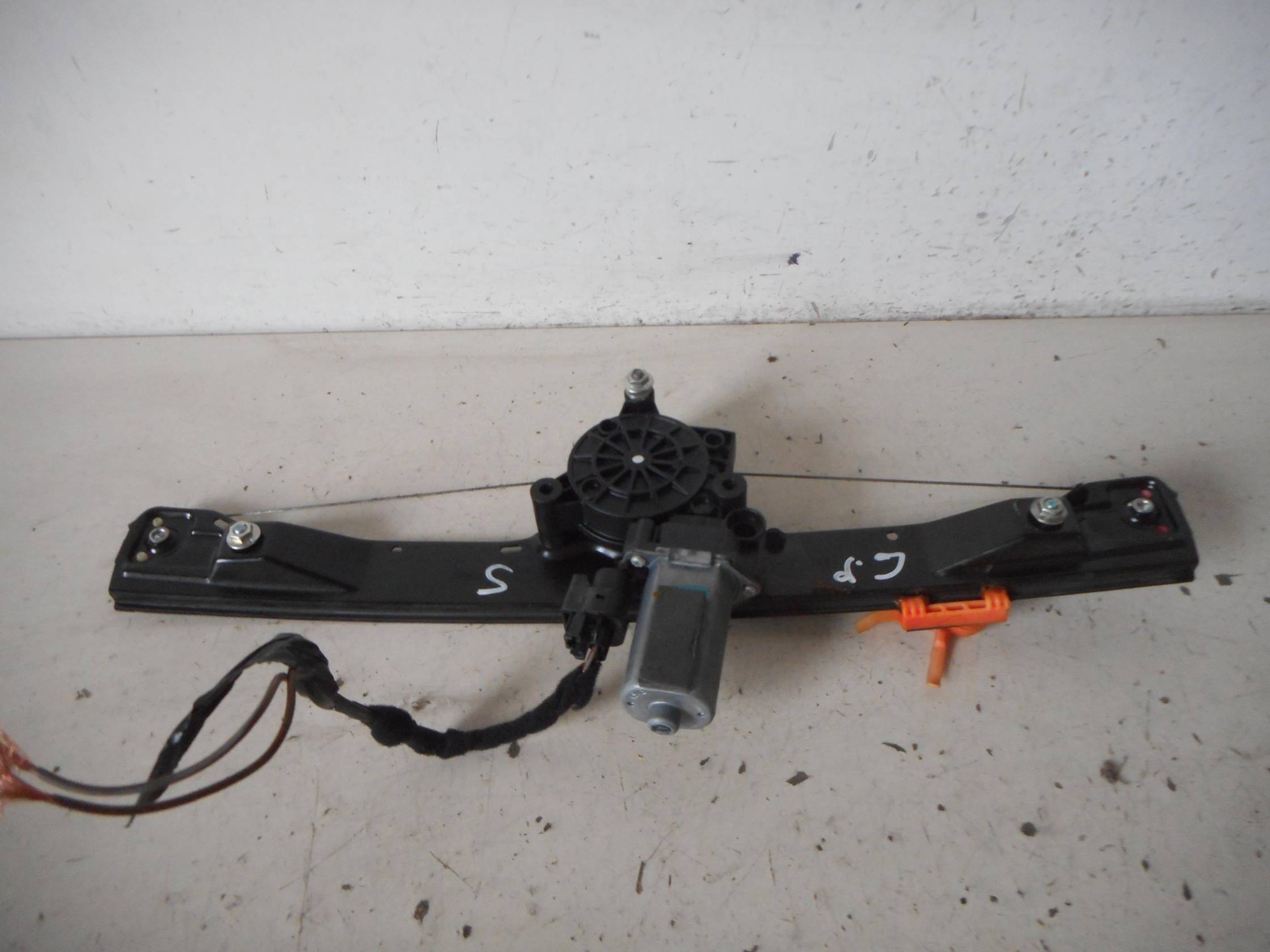 Alzacristallo elettr. porta ant. sx.